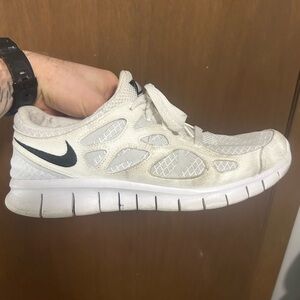 Nike free run, size 11, great condition- just need cleaned up